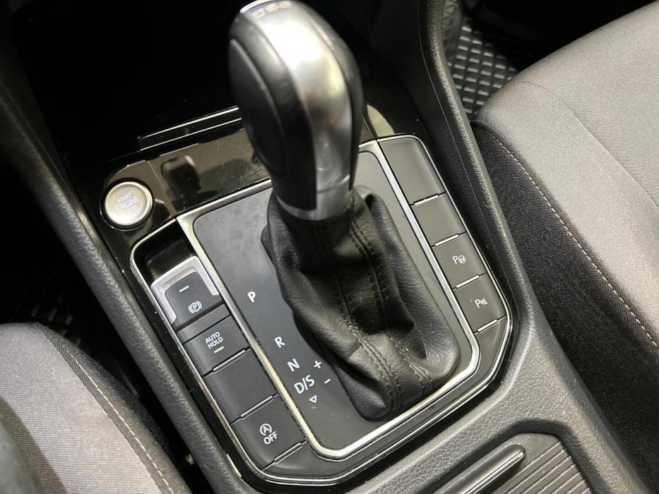 VOLKSWAGEN Golf Sportsvan 2016