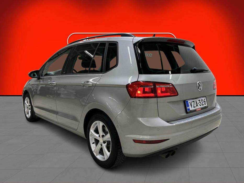 VOLKSWAGEN Golf Sportsvan 2016