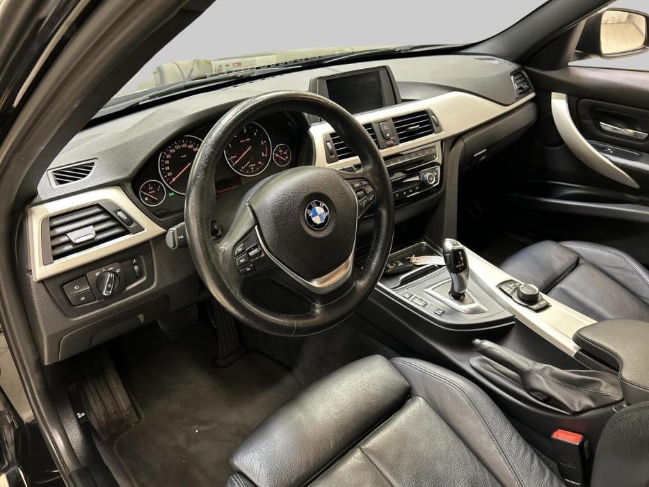 BMW 320 2018