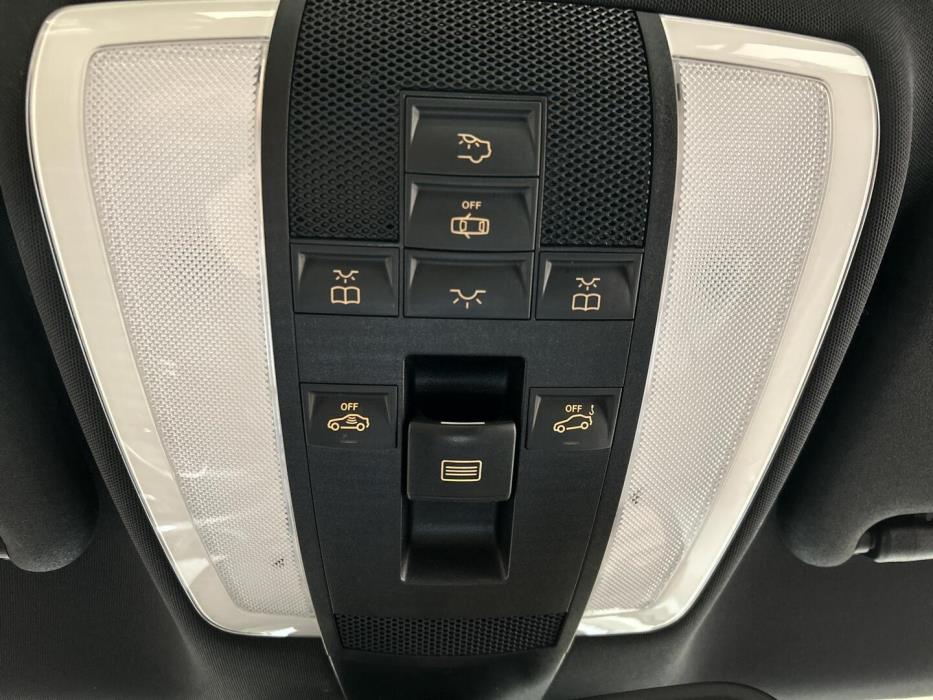 MERCEDES-BENZ E 2014