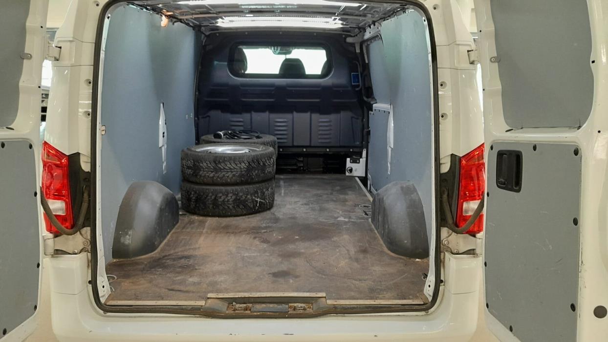 MERCEDES-BENZ Vito 2023