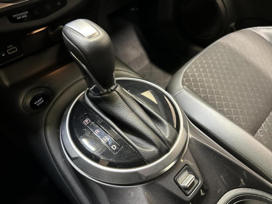 NISSAN Juke 2023