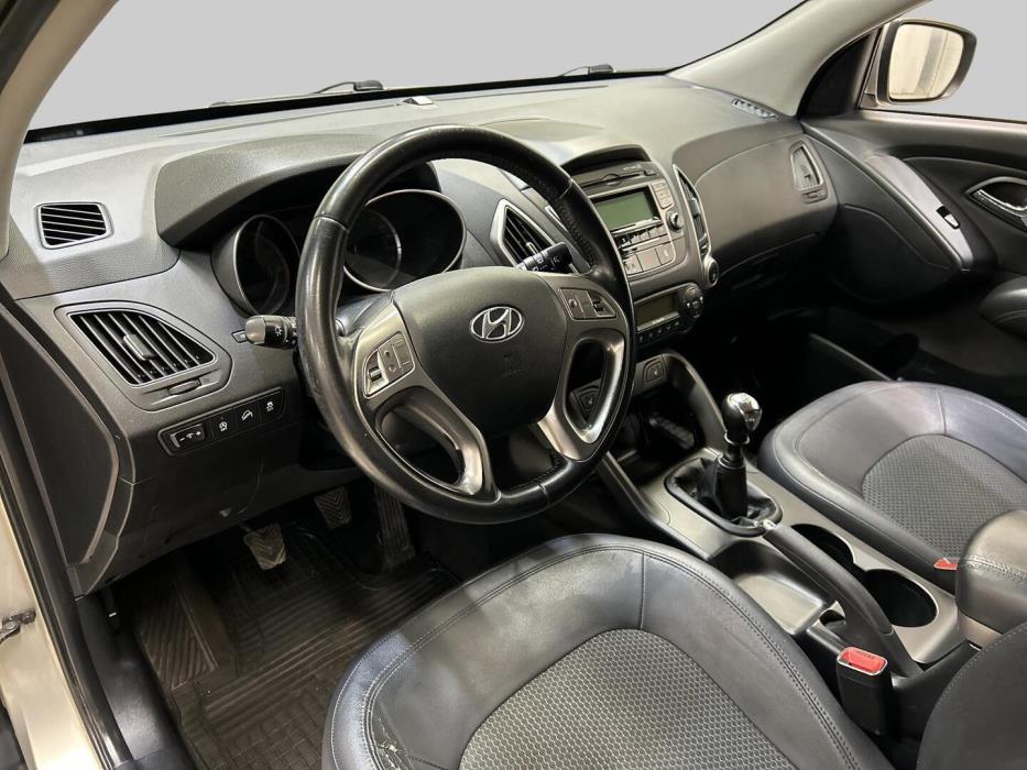 HYUNDAI ix35 2011