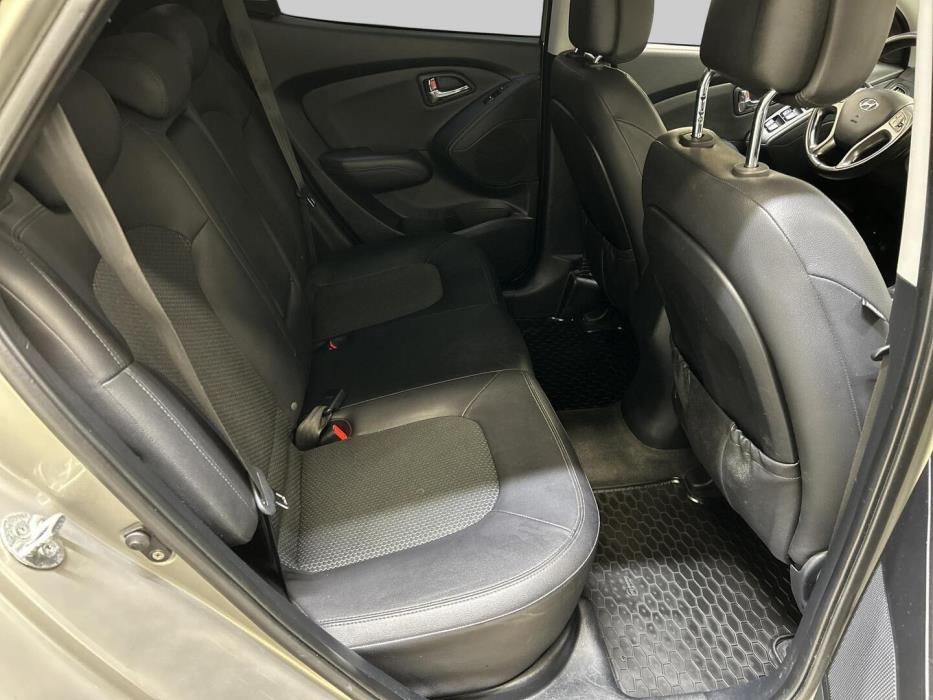 HYUNDAI ix35 2011