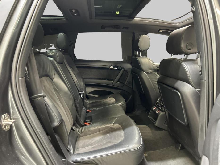 AUDI Q7 2011