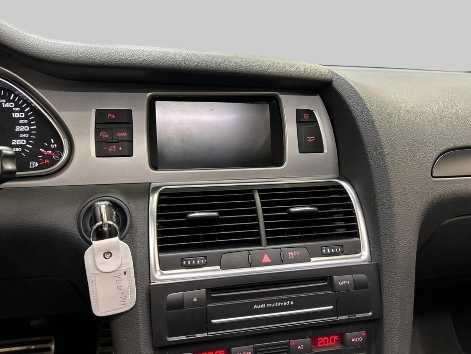AUDI Q7 2011