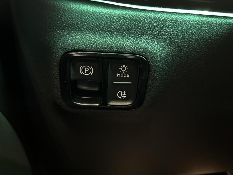 MERCEDES-BENZ CLA 2026