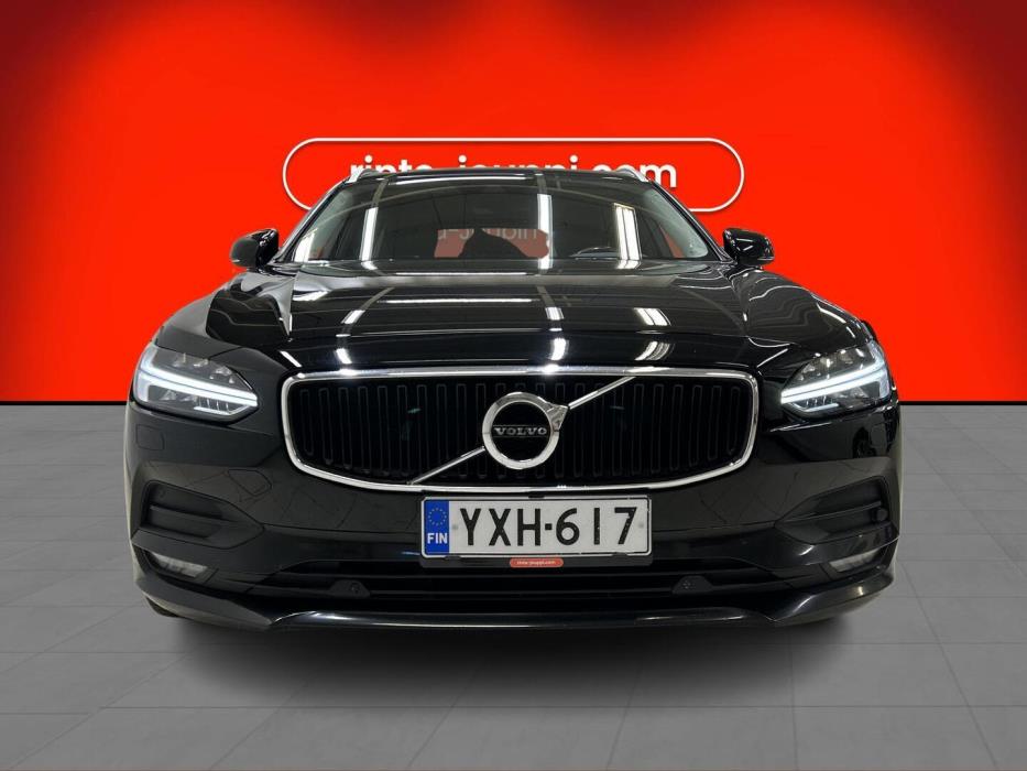VOLVO V90 2021