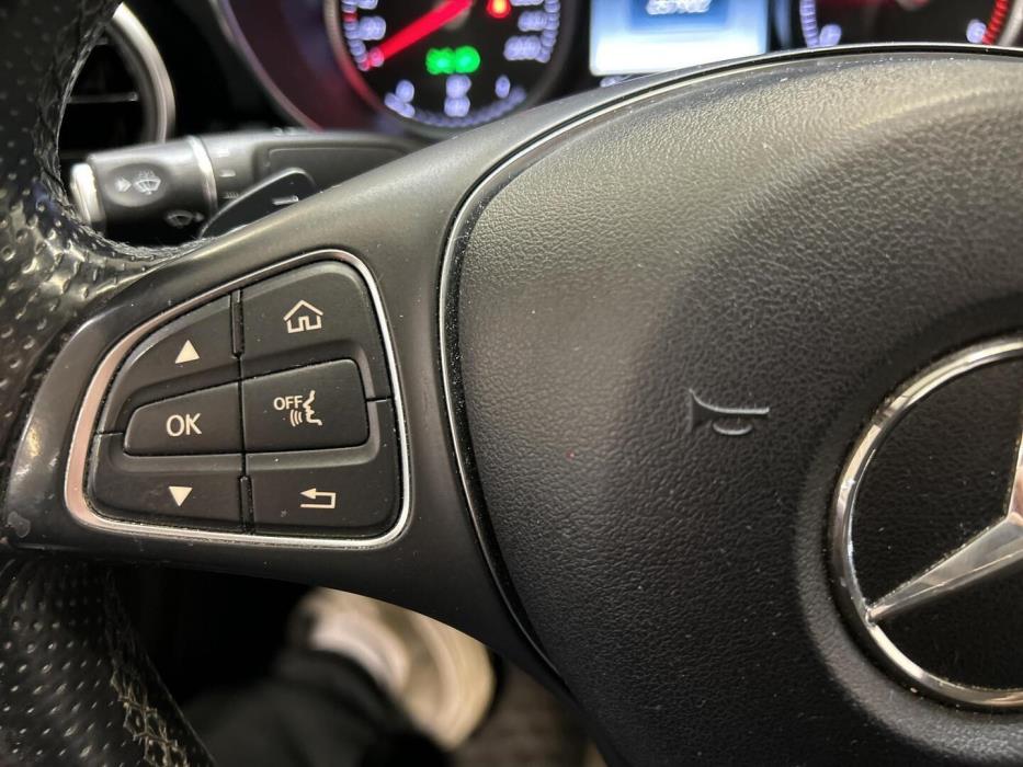 MERCEDES-BENZ C 2014