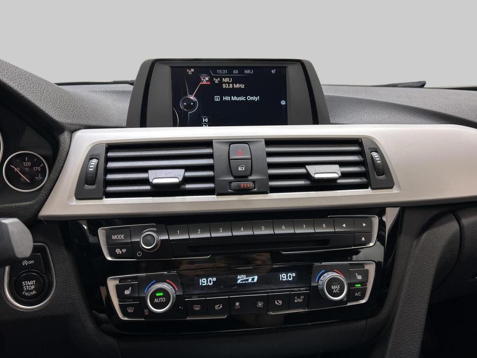 BMW 318 2017