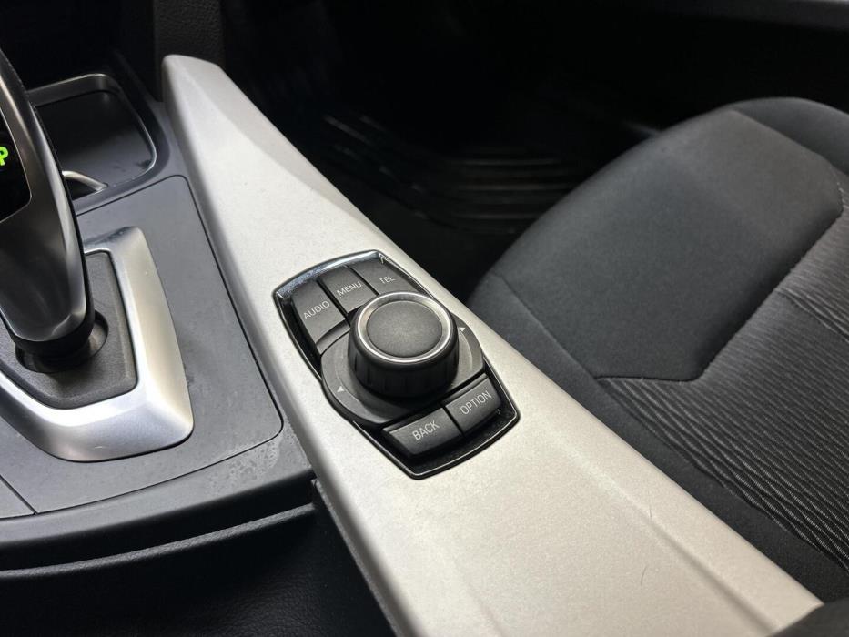 BMW 318 2017