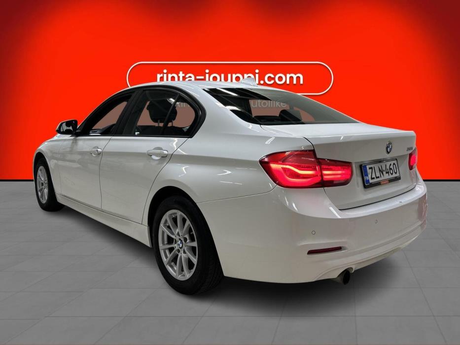 BMW 318 2017