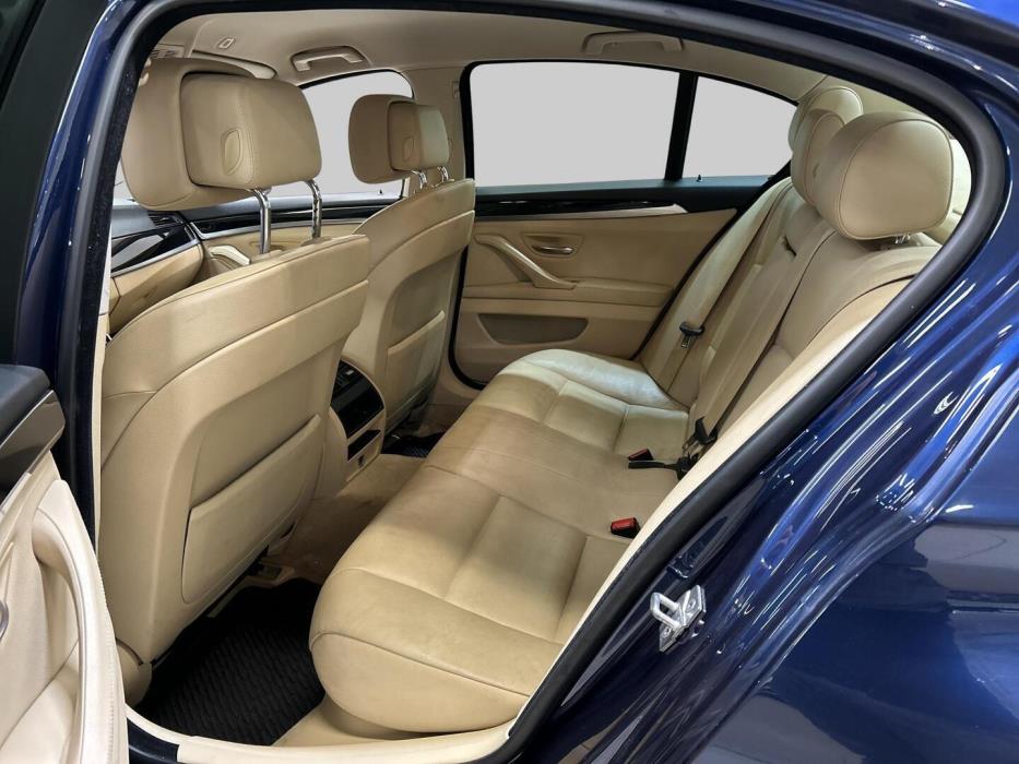 BMW 525 2011
