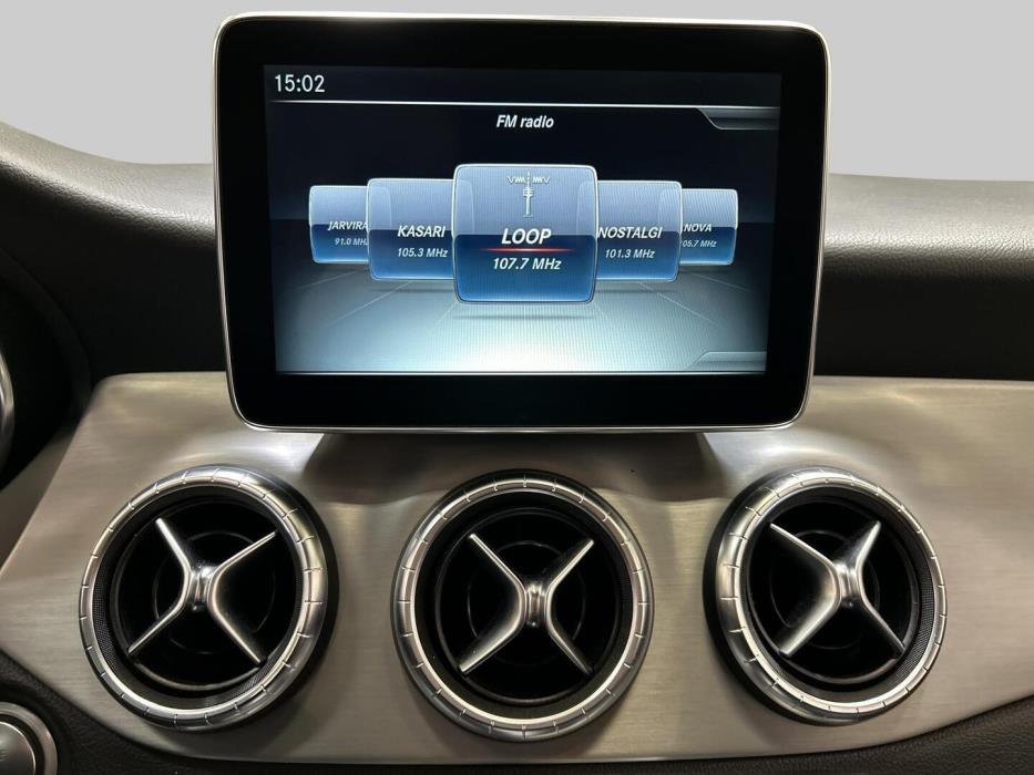 MERCEDES-BENZ CLA 2015