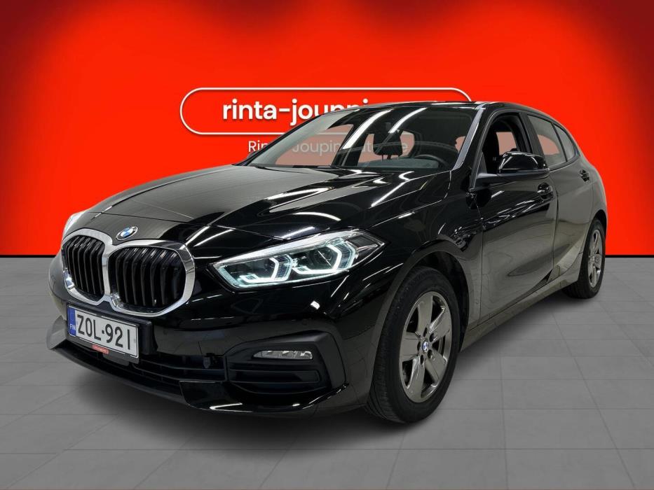 BMW 118 2023