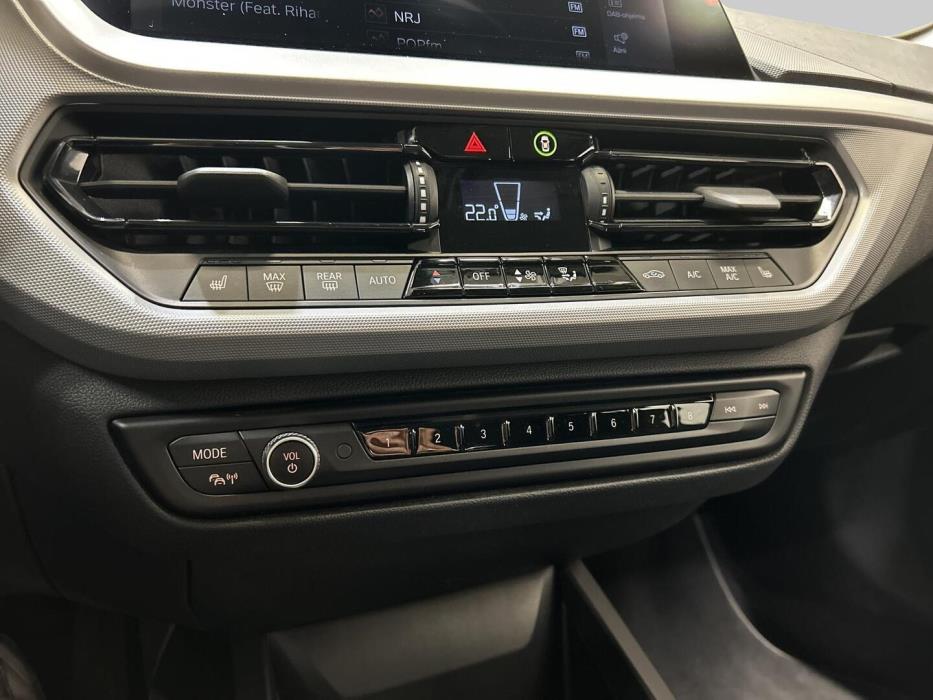 BMW 118 2023