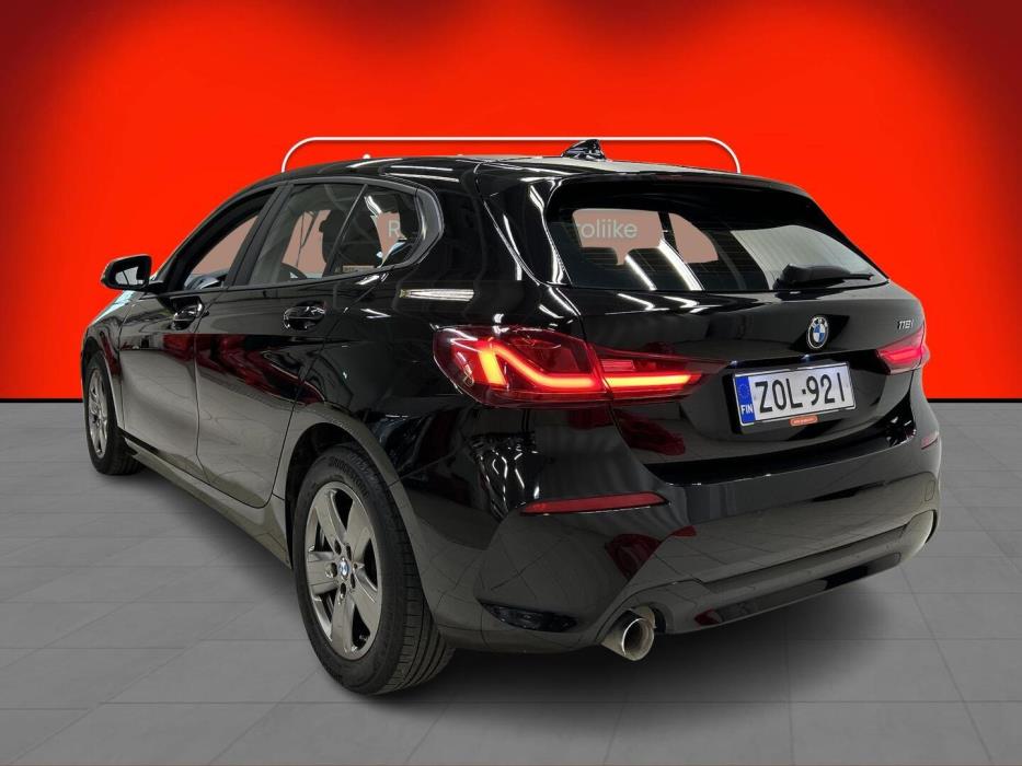 BMW 118 2023