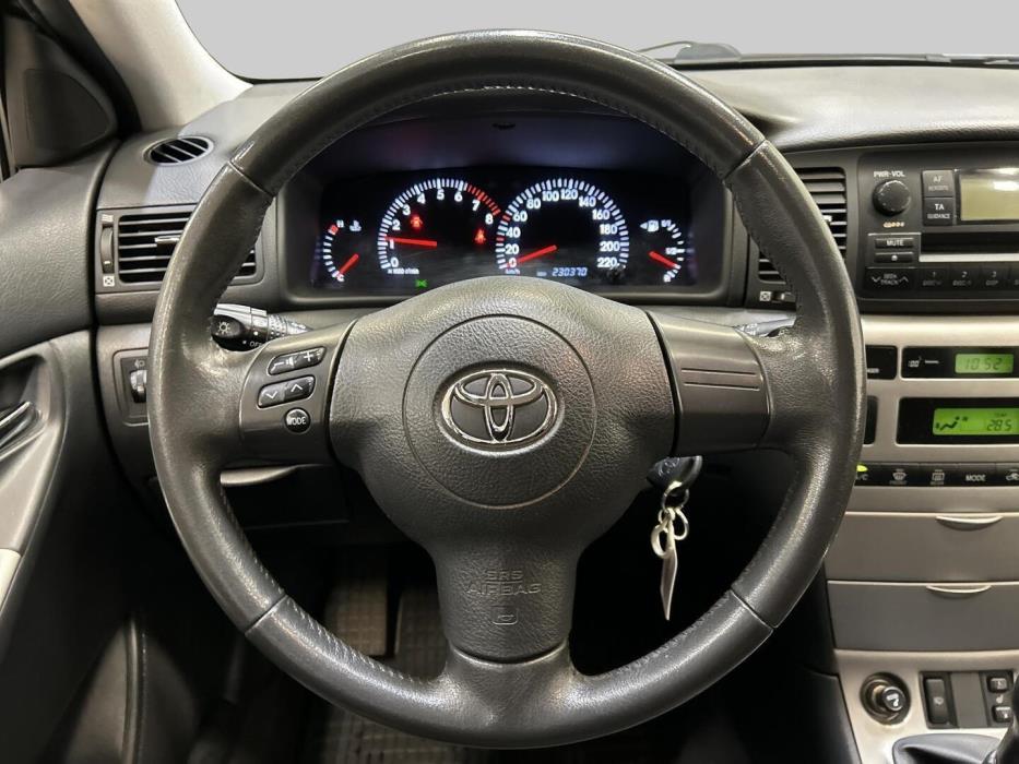 TOYOTA Corolla 2005