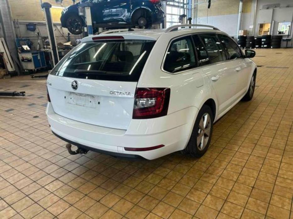 SKODA OCTAVIA 2020