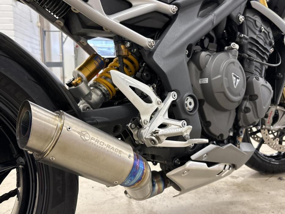 TRIUMPH SPEED TRIPLE 2021
