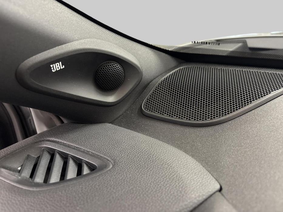 TOYOTA YARIS CROSS 2023