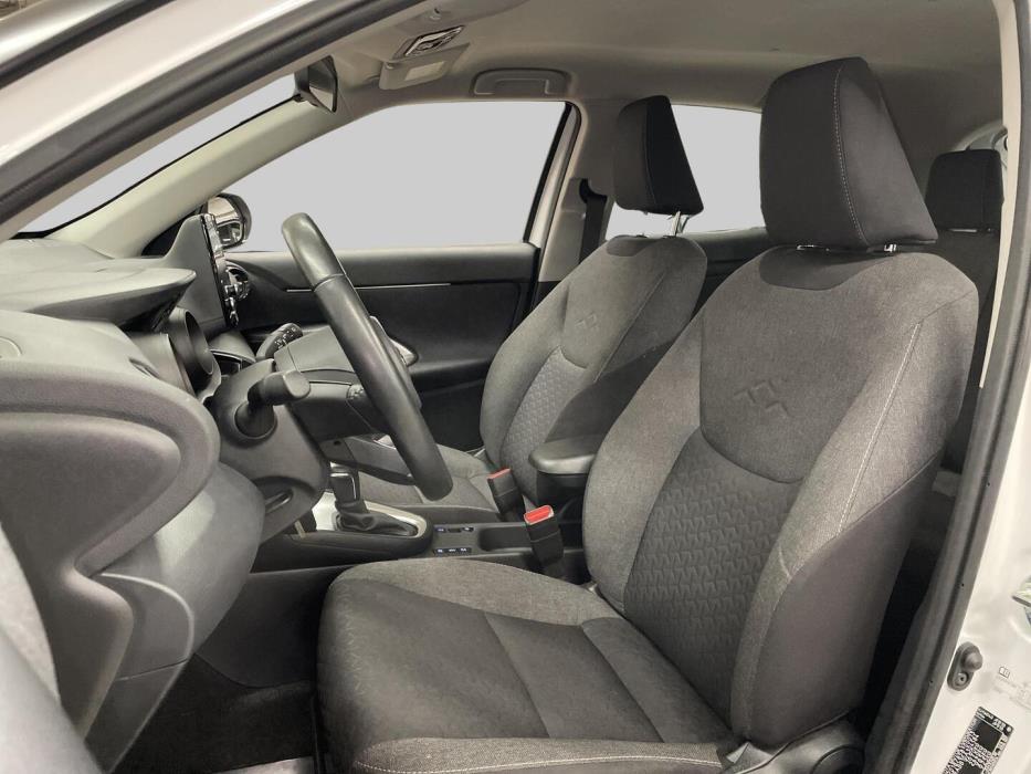 TOYOTA YARIS CROSS 2024