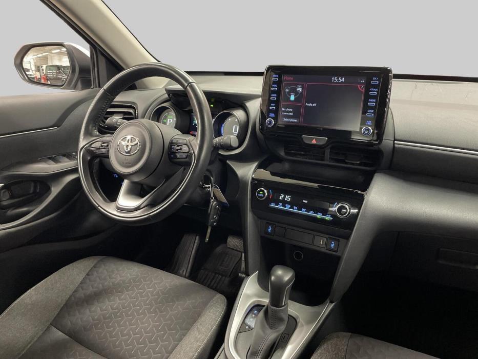 TOYOTA YARIS CROSS 2024