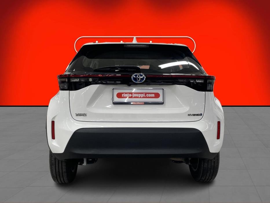 TOYOTA YARIS CROSS 2024