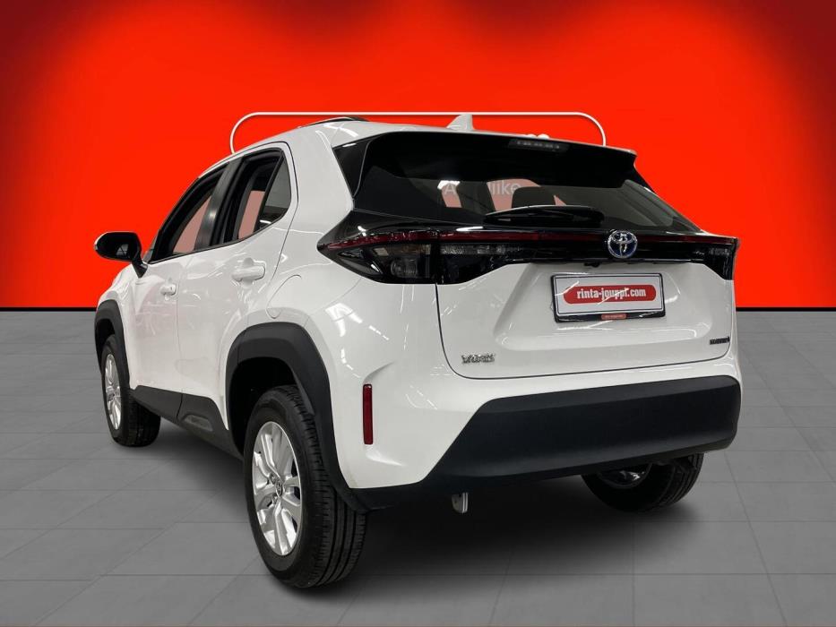 TOYOTA YARIS CROSS 2024