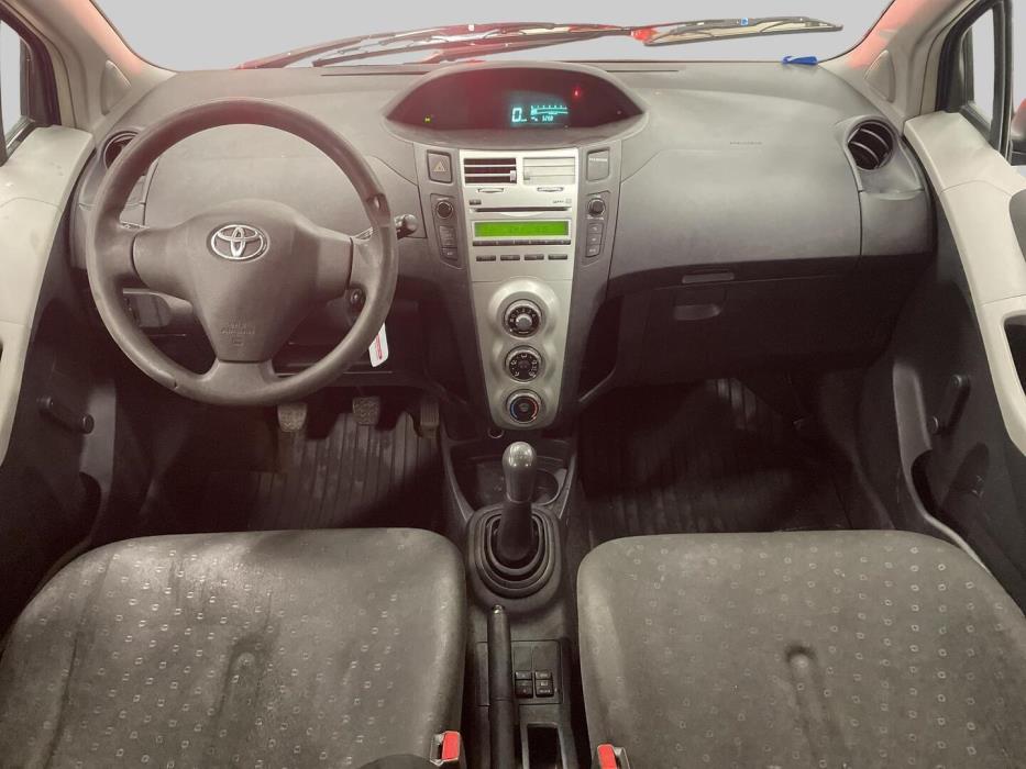 TOYOTA Yaris 2007