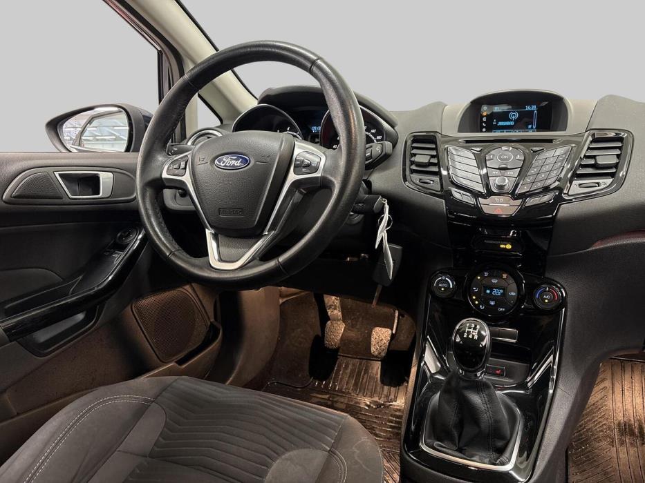 FORD Fiesta 2015