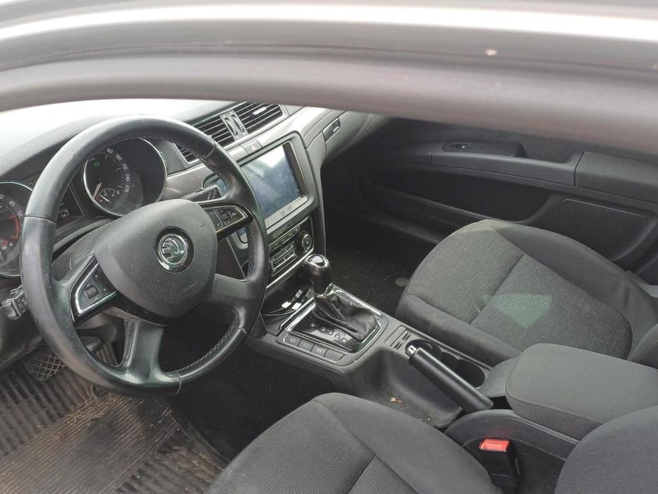 SKODA Superb 2015