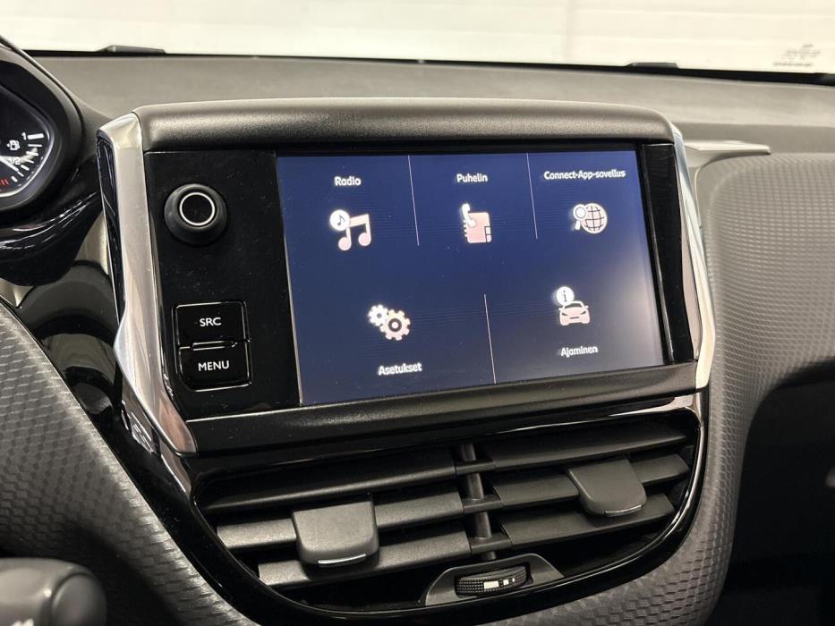 PEUGEOT 2008 2018