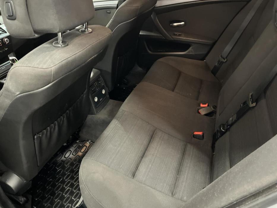 BMW 520 2008