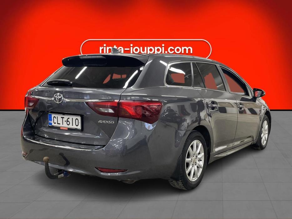 TOYOTA Avensis 2018