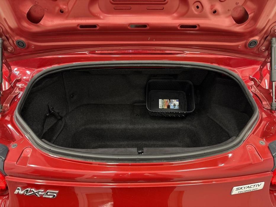 MAZDA MX-5 2016