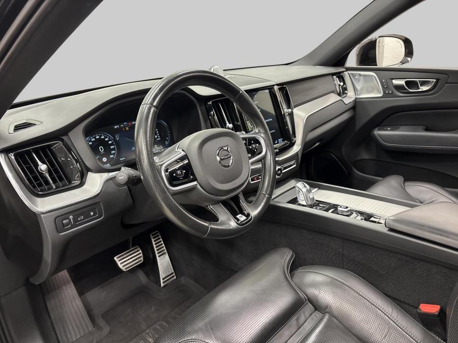 VOLVO XC60 2019