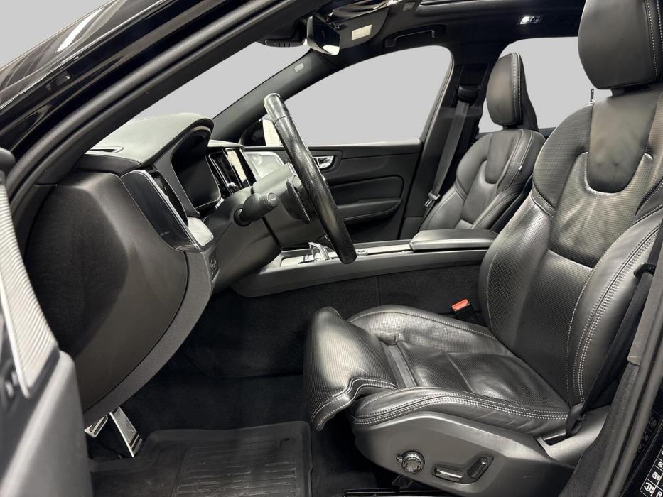 VOLVO XC60 2019
