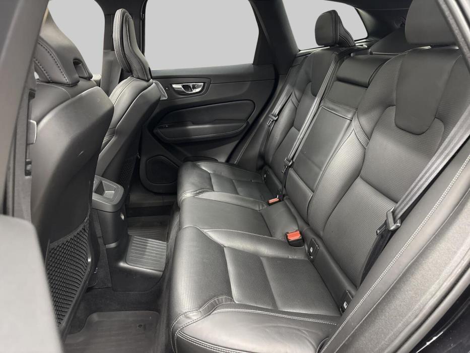 VOLVO XC60 2019