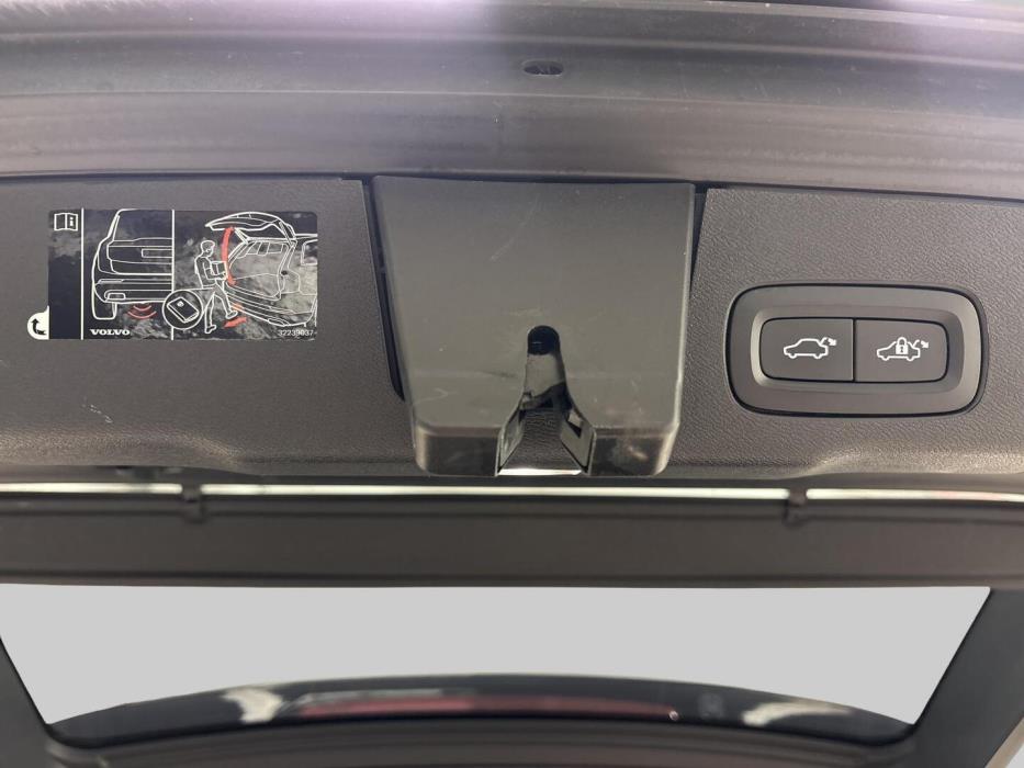 VOLVO XC60 2019