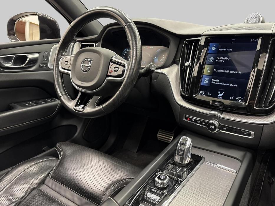 VOLVO XC60 2019
