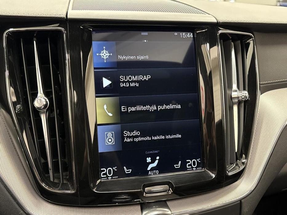VOLVO XC60 2019
