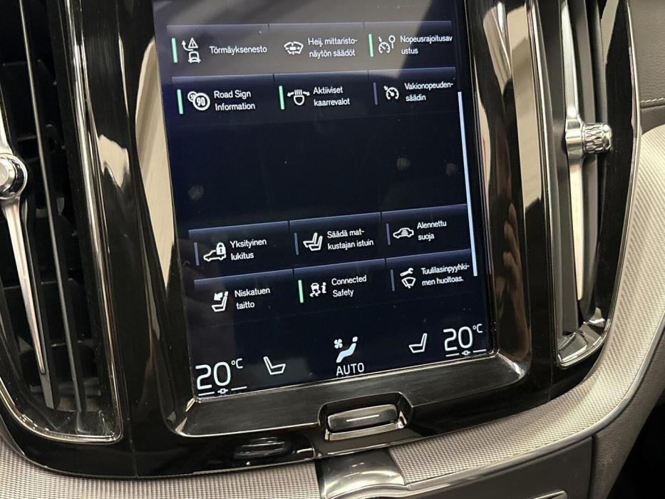 VOLVO XC60 2019