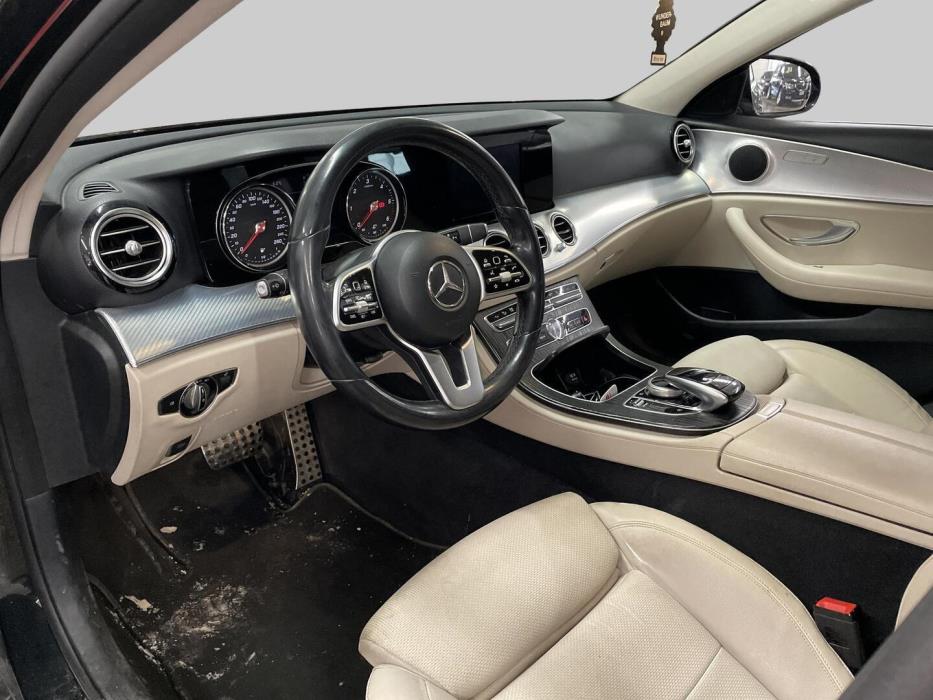 MERCEDES-BENZ E 2019