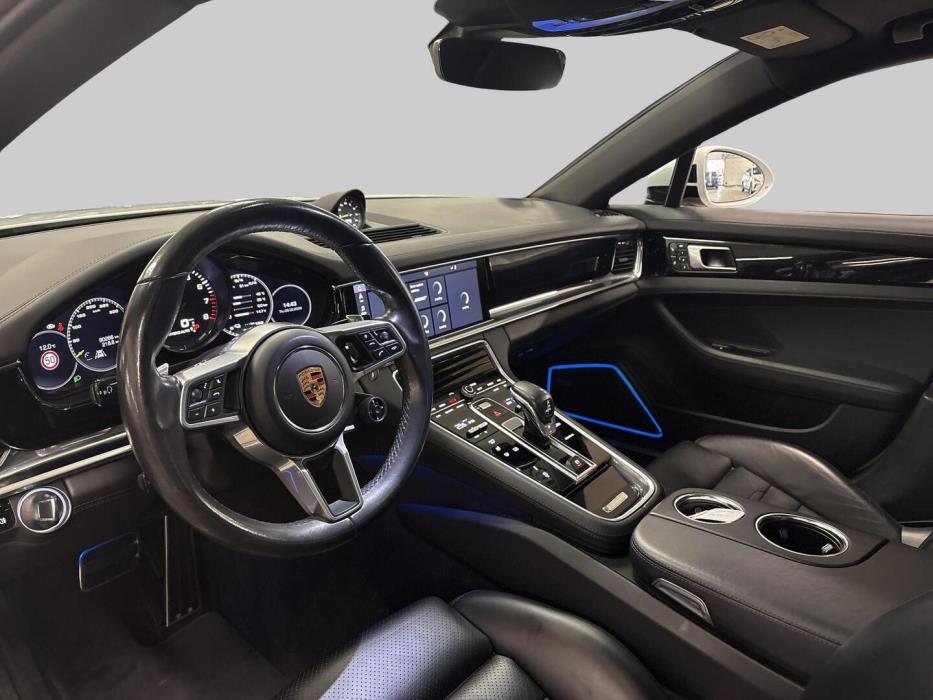 PORSCHE Panamera 2019