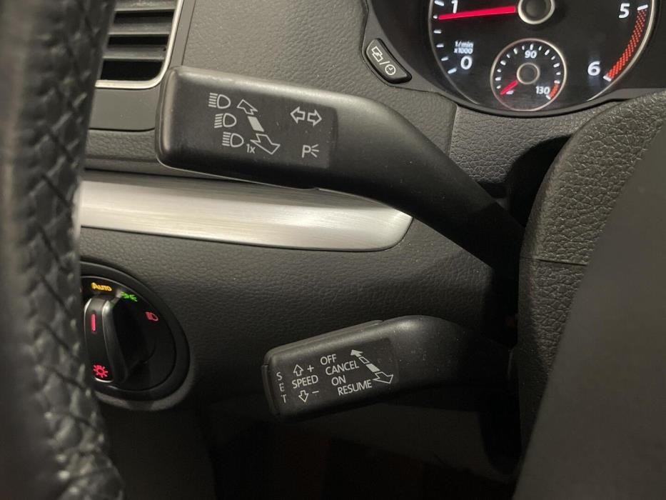 VOLKSWAGEN Sharan 2015