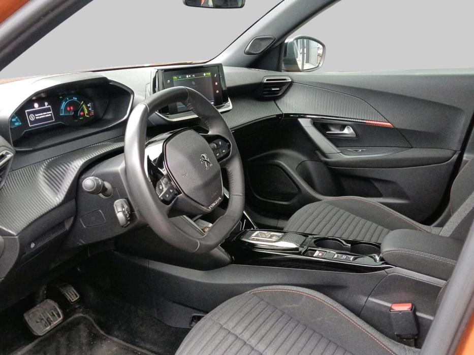 PEUGEOT e-2008 2023