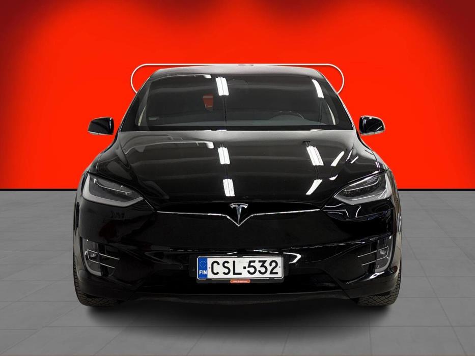 TESLA Model X 2018