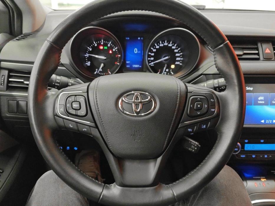 TOYOTA AVENSIS 2017