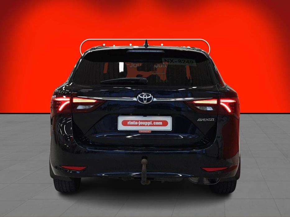 TOYOTA AVENSIS 2017